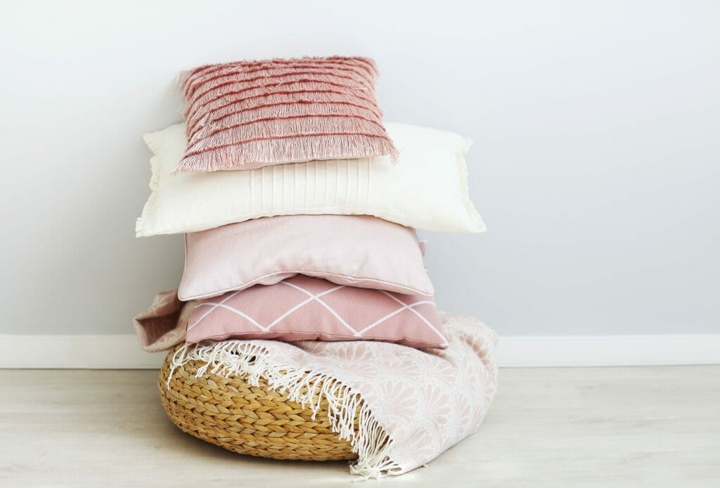Should You Wash New Pillows 1214 - Should You Wash New Pillows? Tips for Keeping Them Fresh and Clean
