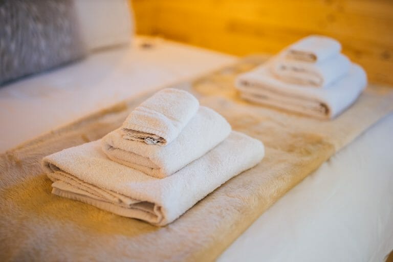 What Towels Do Hotels Use? Exploring the Different Types of Hotel Towels